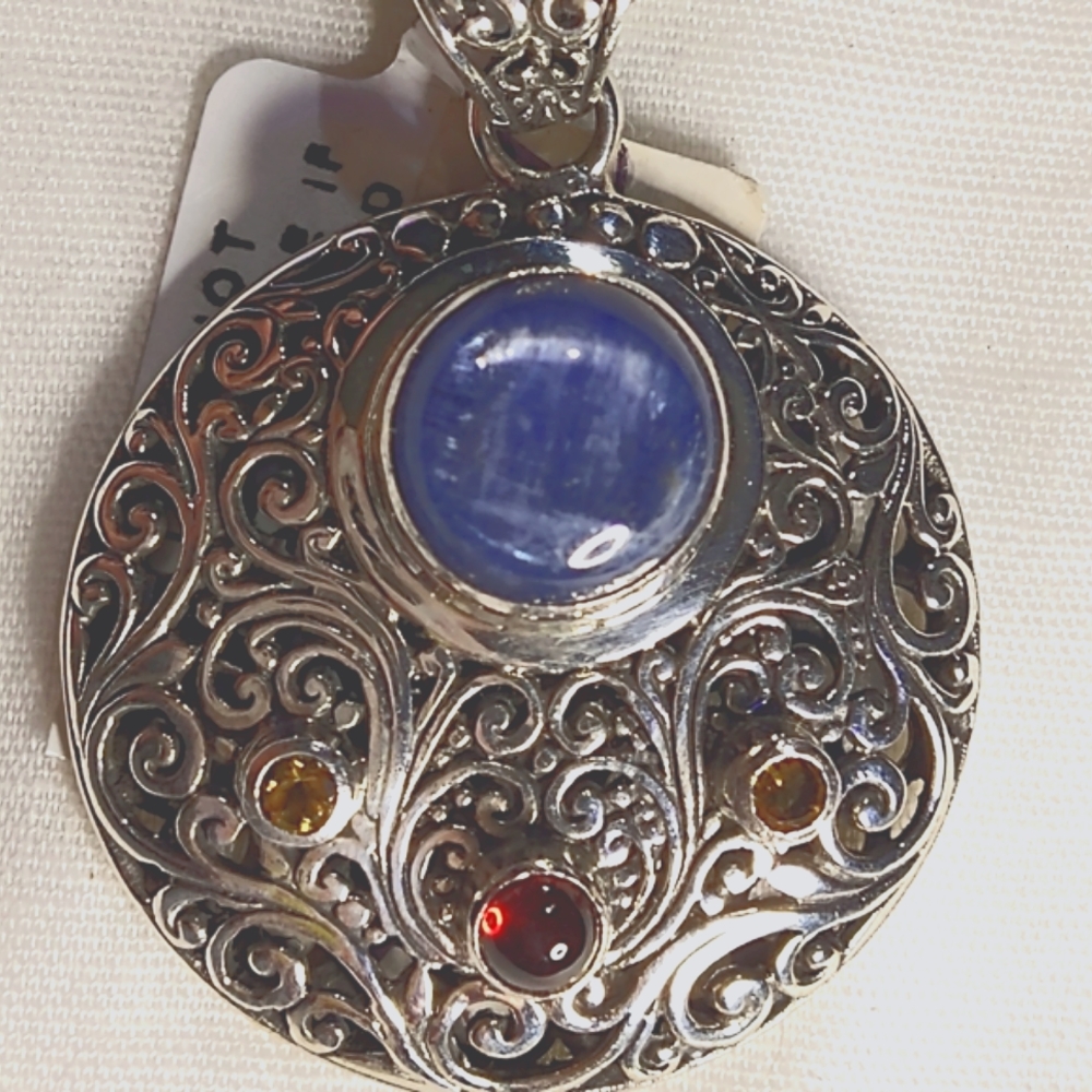 MEDALLION: (4) STONE/*TOP* KYANITE/*BELOW*ORISSA GARNET,(2)*BRAZILIAN CITRINE*.